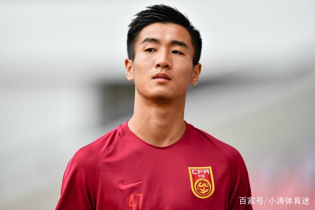 篮协:李凯尔正式获得中国国籍 与姚明见面合影